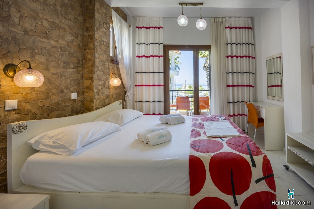 Akrathos Houses, Junior Suite