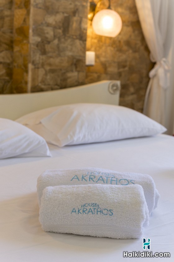 Akrathos Houses, Junior Suite