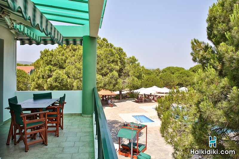 Alexandros Hotel, Εξωτερικοί χώροι