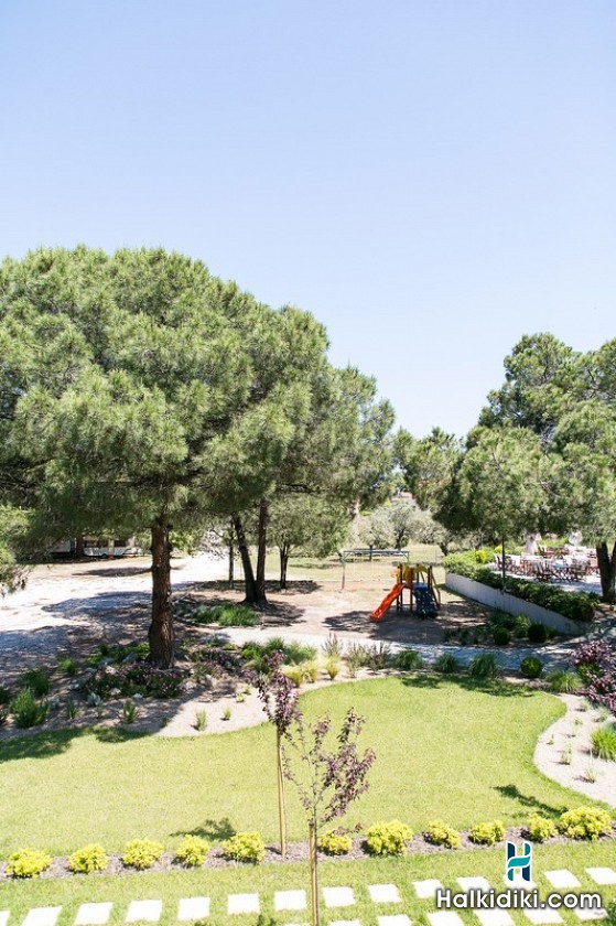 Alexandros Hotel, Εξωτερικοί χώροι