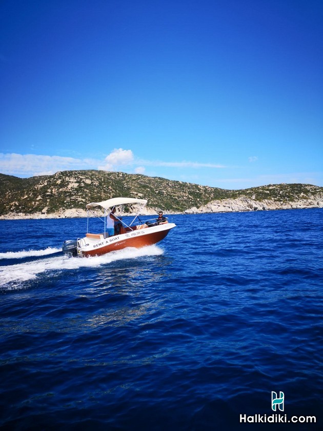 Aqua Play Kalamitsi, Motor boats