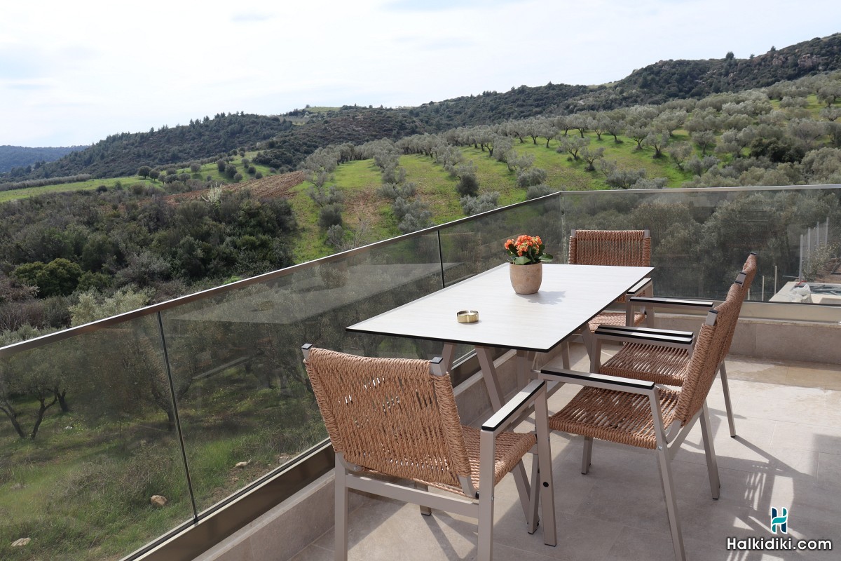 Aria Vista, Apartments (split-level)