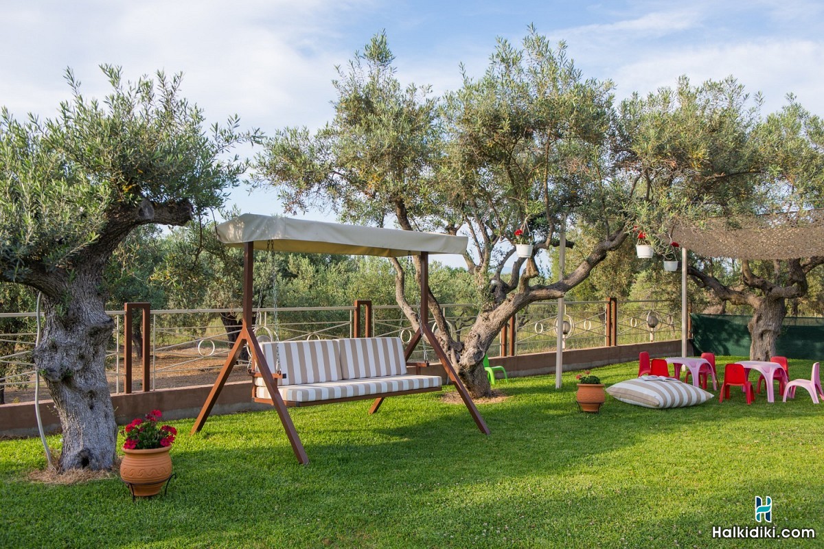 Aroma Hotel, Ο Κήπος