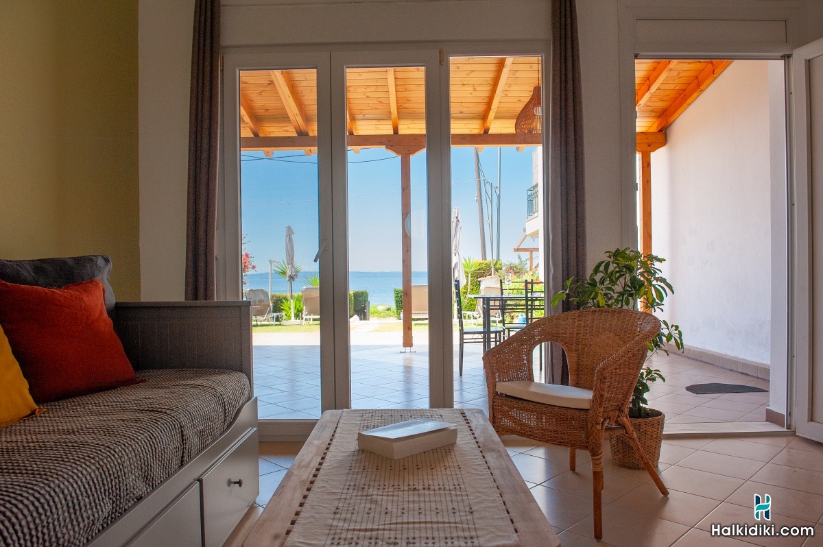 Christina's Sea House, Ισόγεια Διαμερίσματα