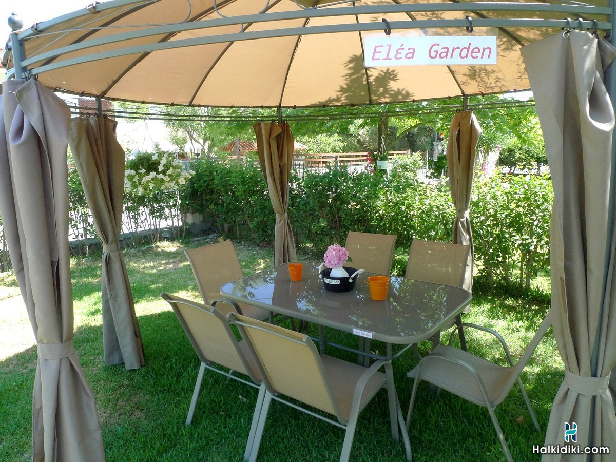 Elea Garden, Gazebo