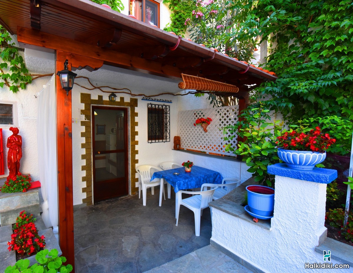 Haus Nikos, Five-bed Apartment - Groundfloor