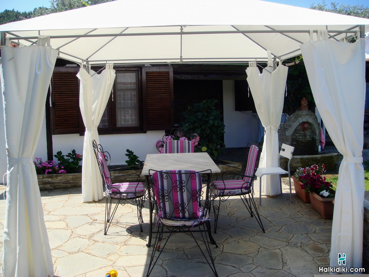 Jenny's Garden, Bungalow