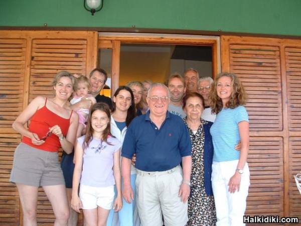 Group picture at the Villa Zorbas in Neo Skioni