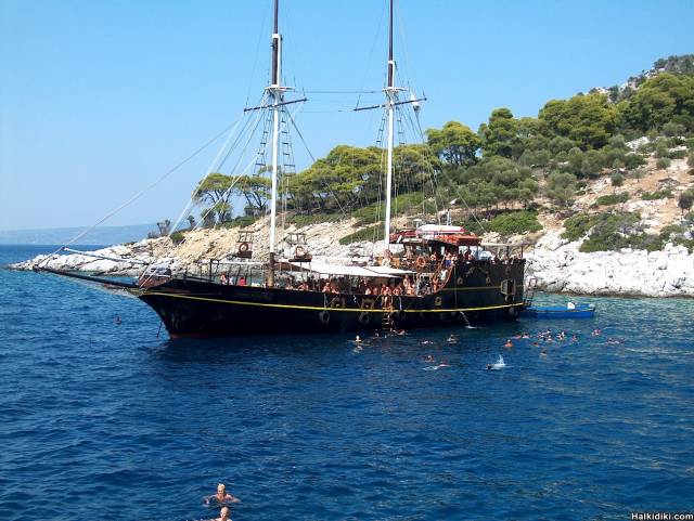 &quot;MENIA - MARIA&quot; ...AT THE  'KELIFOS'  ISLAND