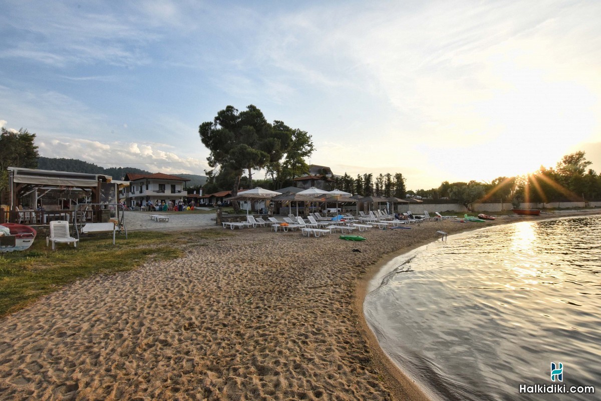 Haus Platanos apartments & Bungalows by the Sea, The Beach