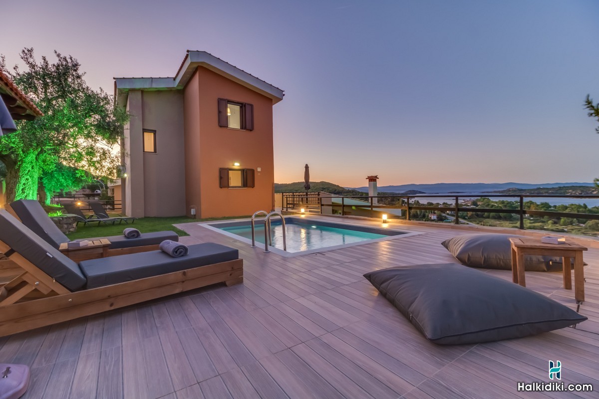 SeaView Villas, Poseidon