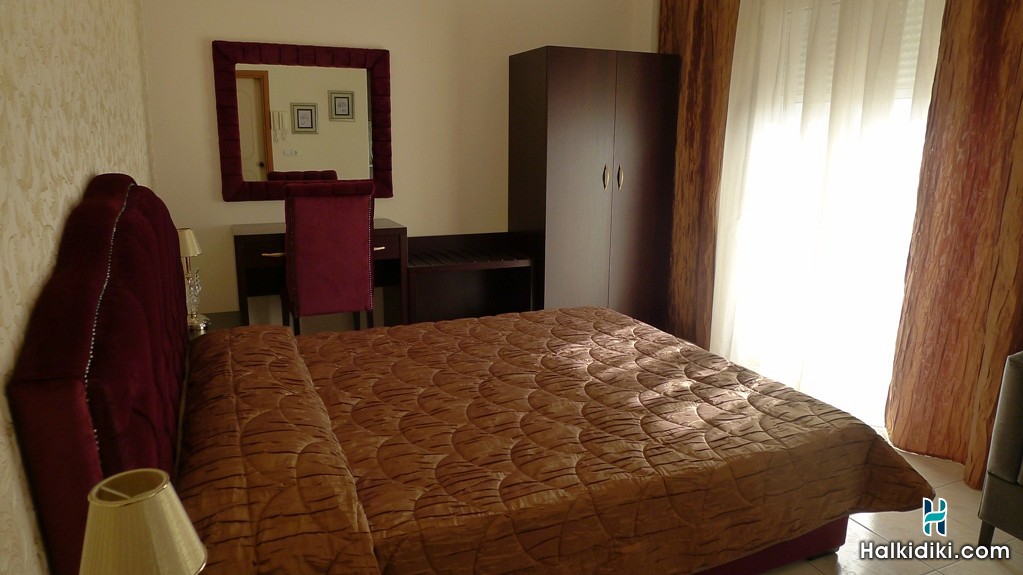 George & Sia's House, Deluxe studio with garden view