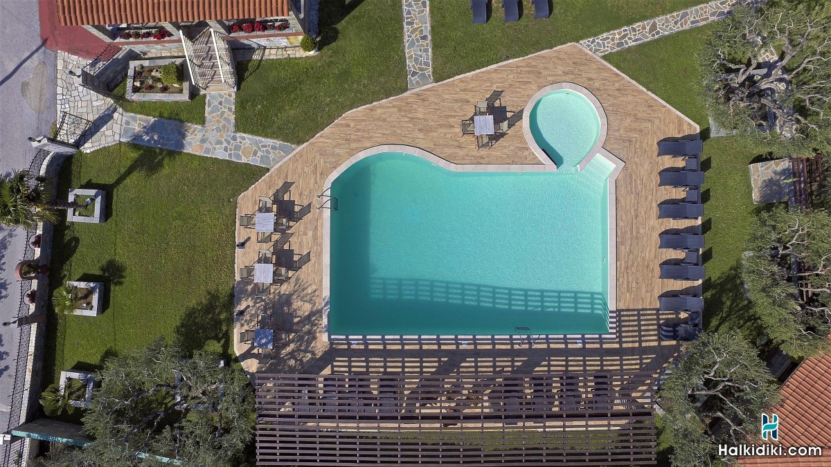 Sunday Summer Resort , Pool