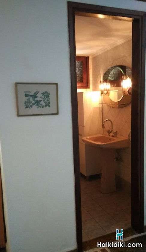 Theodora's House, 1ος Όροφος