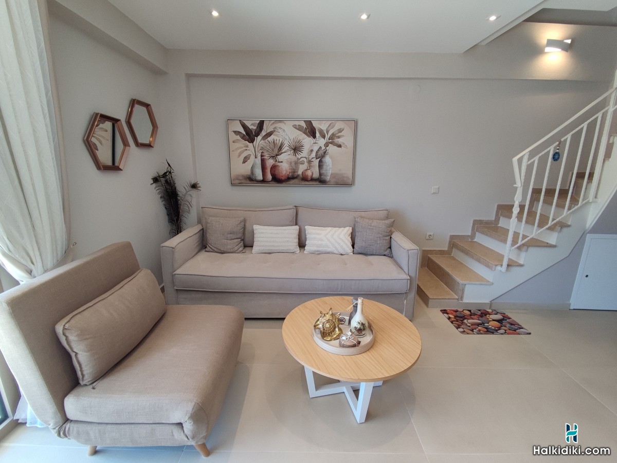 Theros Summer Suites, Suite 1