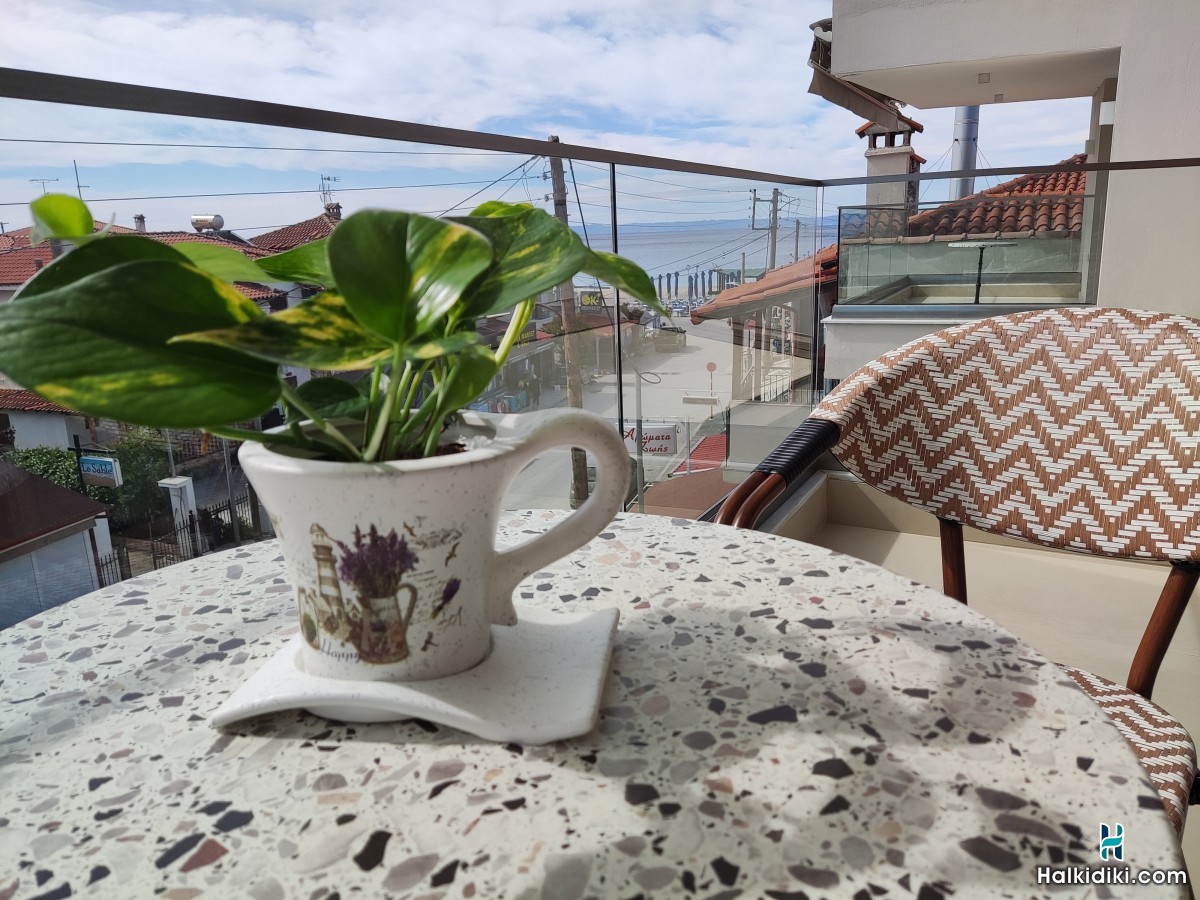 Theros Summer Suites, Suite 2
