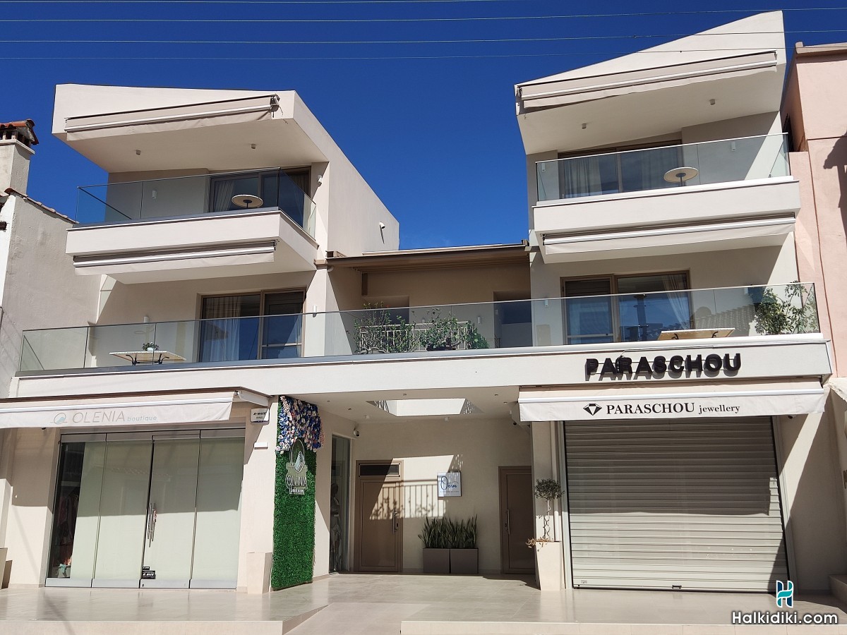 Theros Summer Suites, 