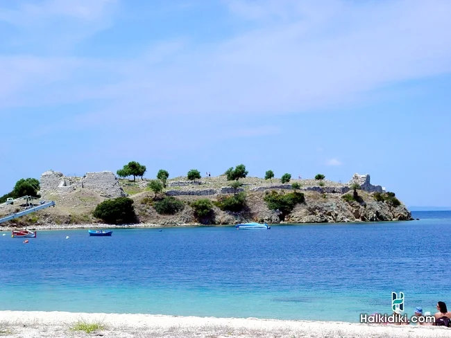 Φωτογραφίες της παραλίας Τορώνη στη Χαλκιδική