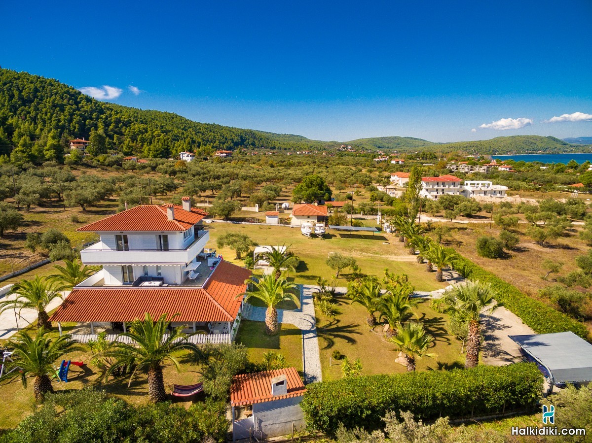 Villa Endless View, Außen